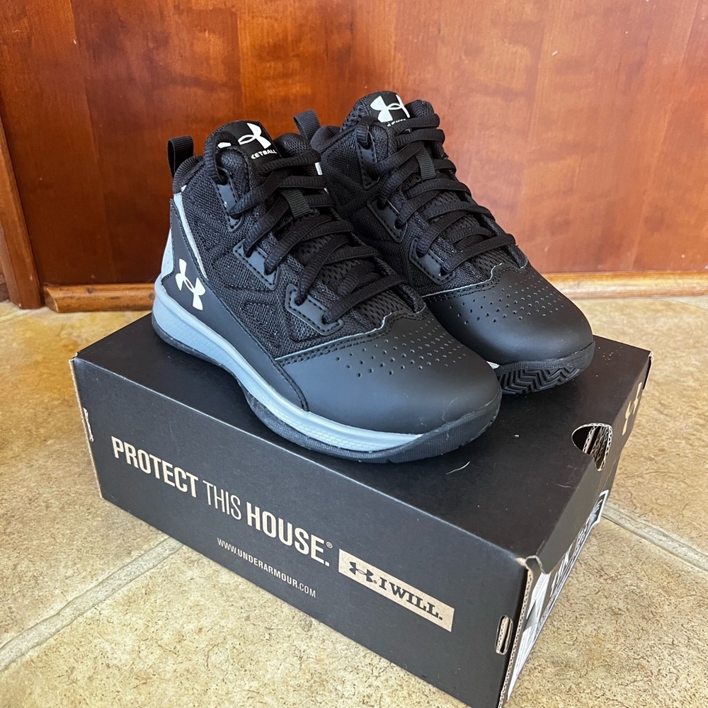 Under Armour Kids Black High-Top Shoes
